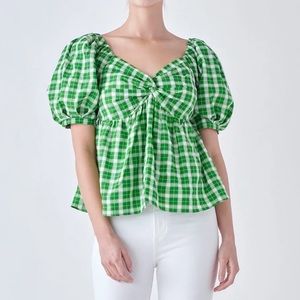 English factory. Green Gingham puff sleeved top. Size medium